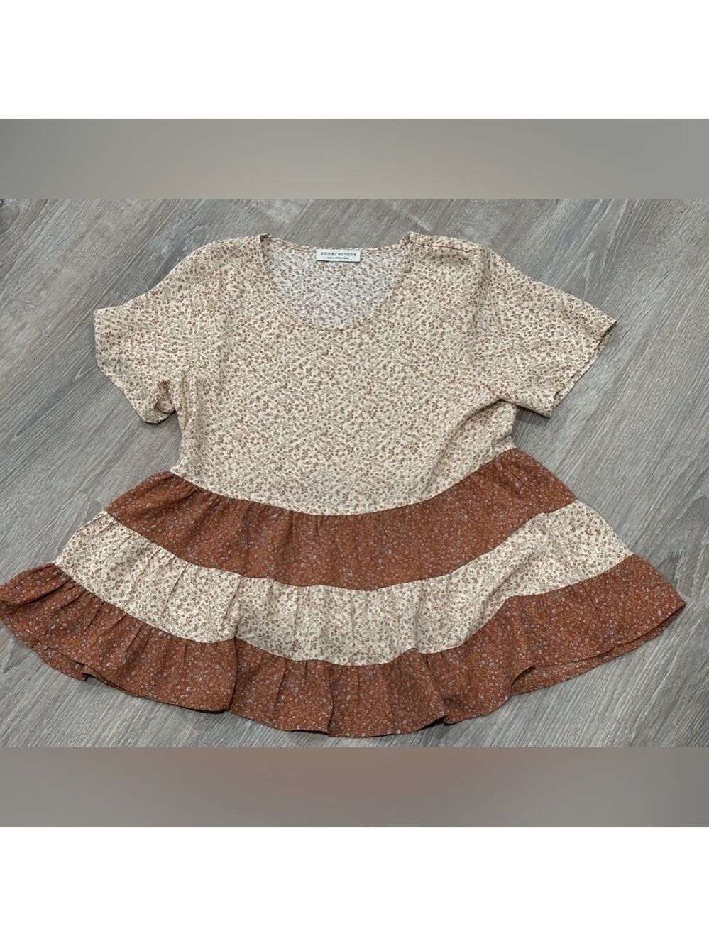 Paper Crane Women’s Floral Top Size Small